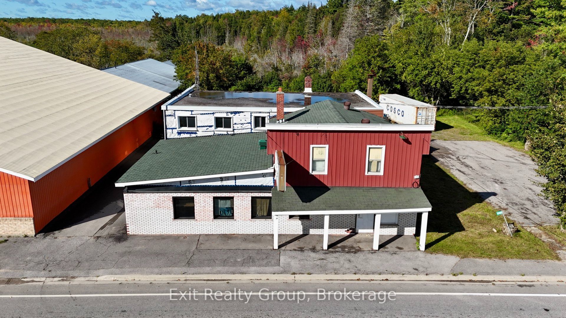 12268 Highway 41 Property Photo 1