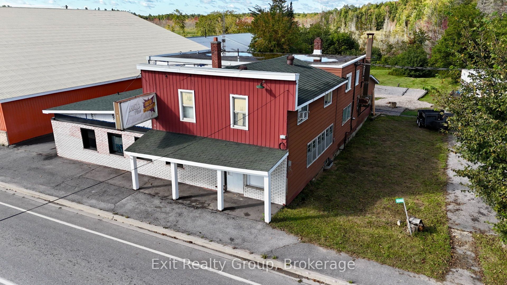 12268 Highway 41 Property Photo 2