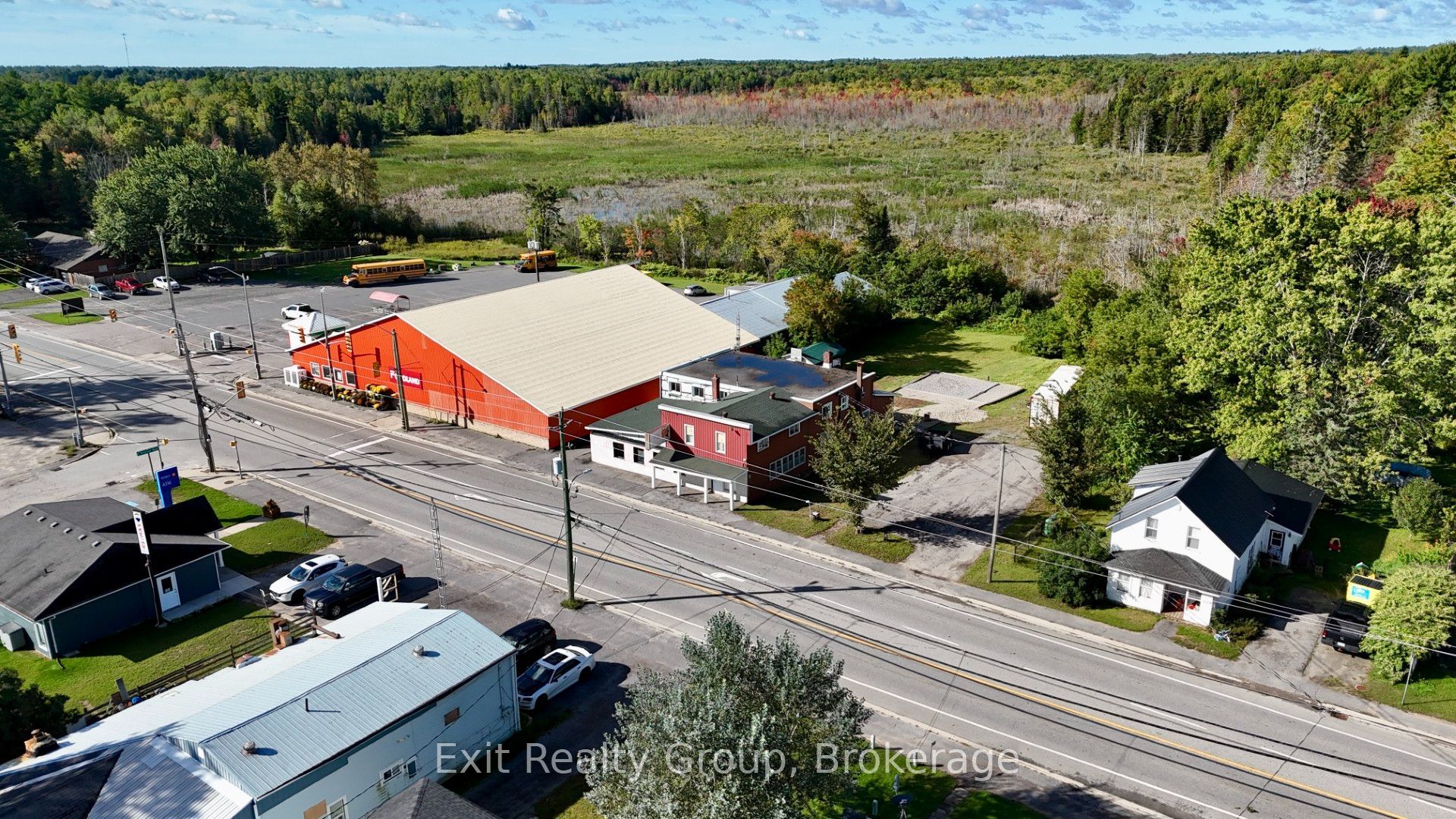 12268 Highway 41 Property Photo 5