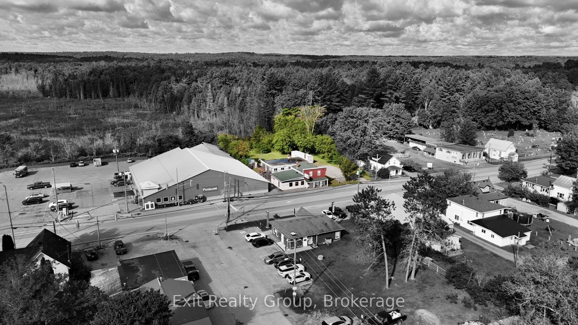 12268 Highway 41 Property Photo 6