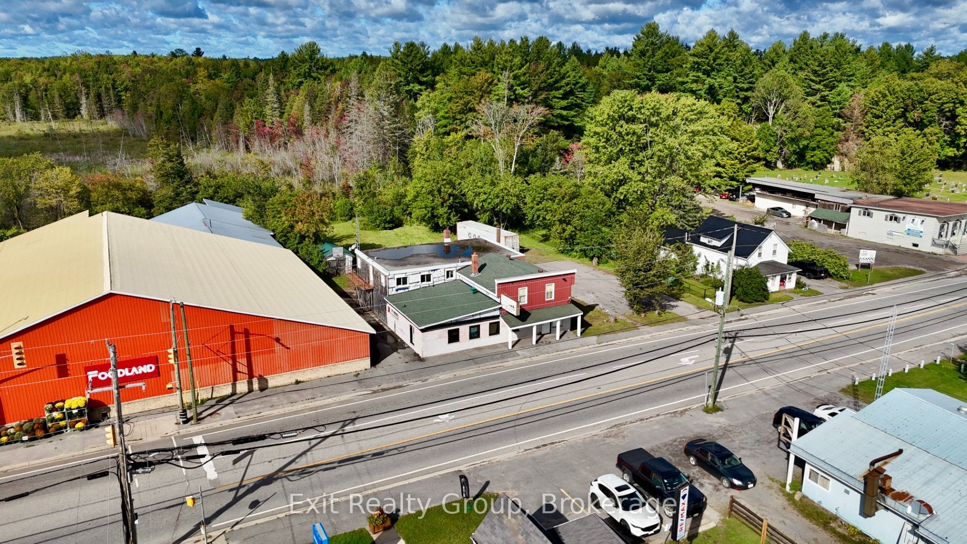 12268 Highway 41 Property Photo 12