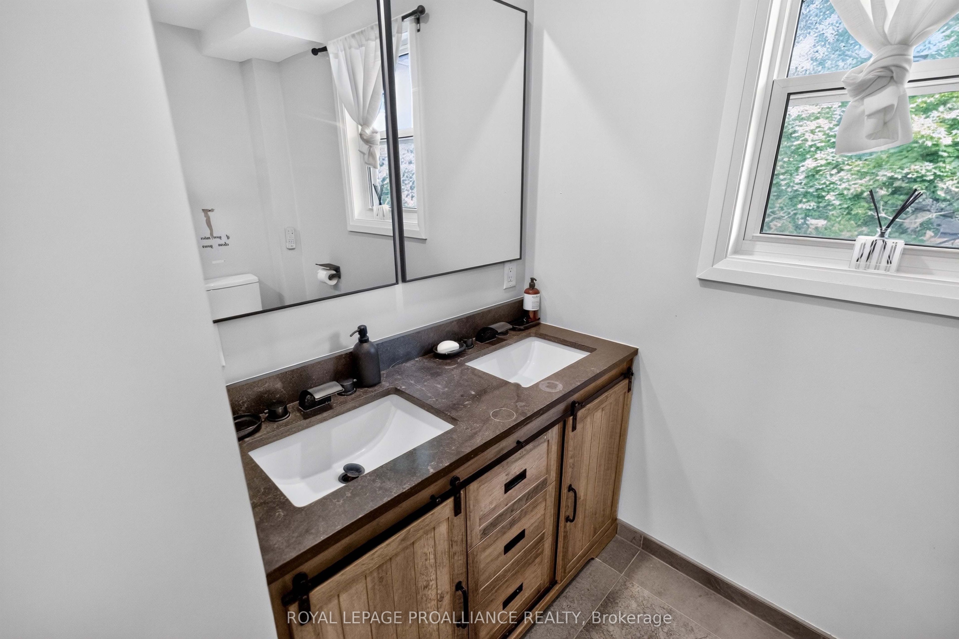 241 Olympus Avenue Property Photo 30