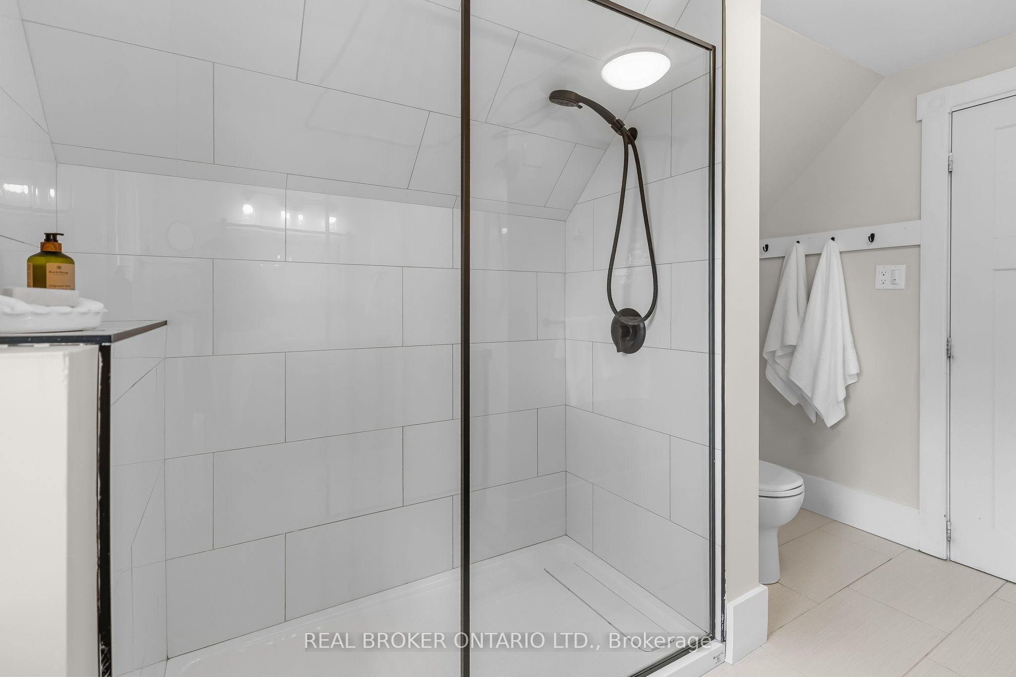 806 Richardson Road Property Photo 21