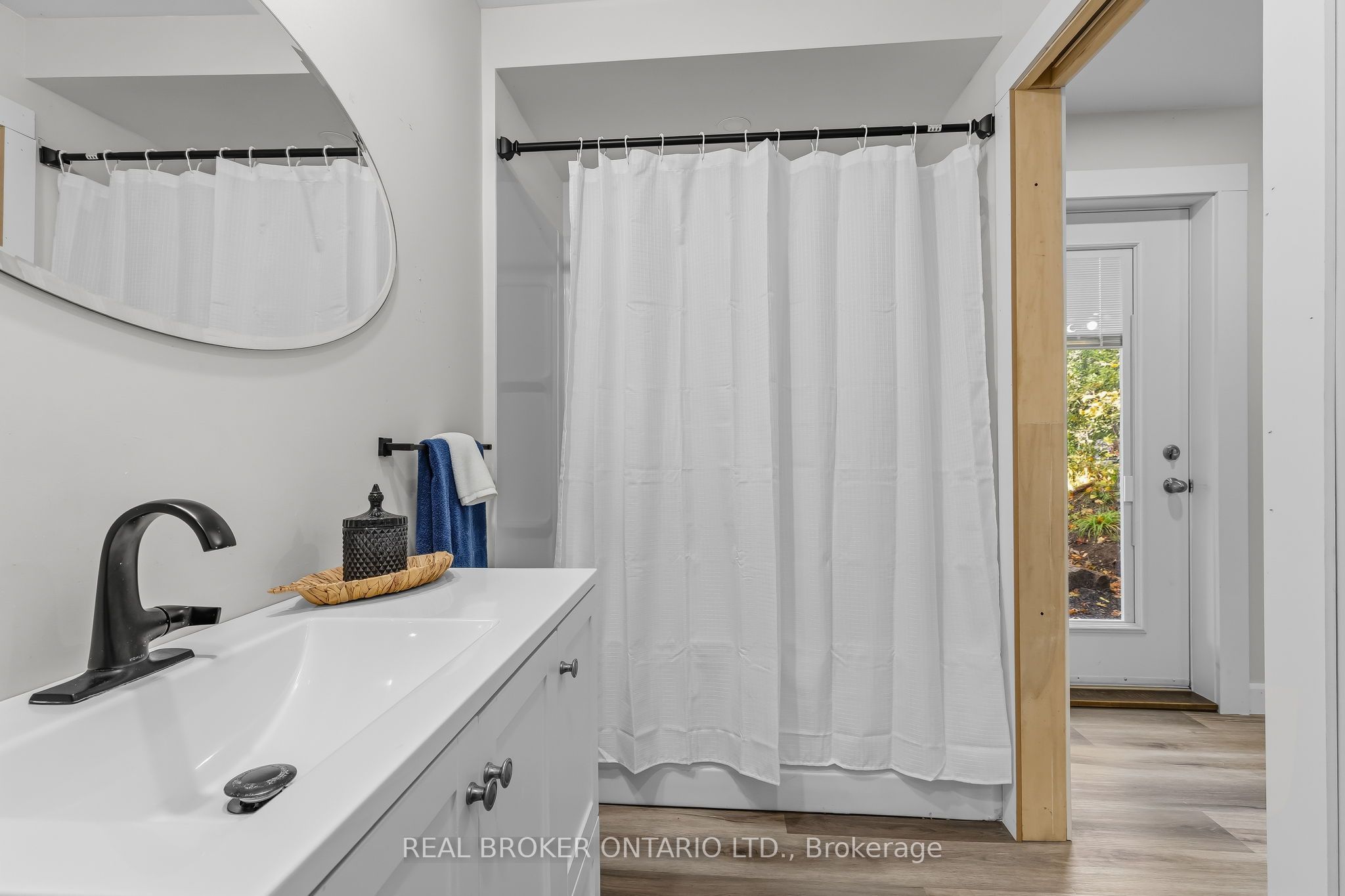 806 Richardson Road Property Photo 33