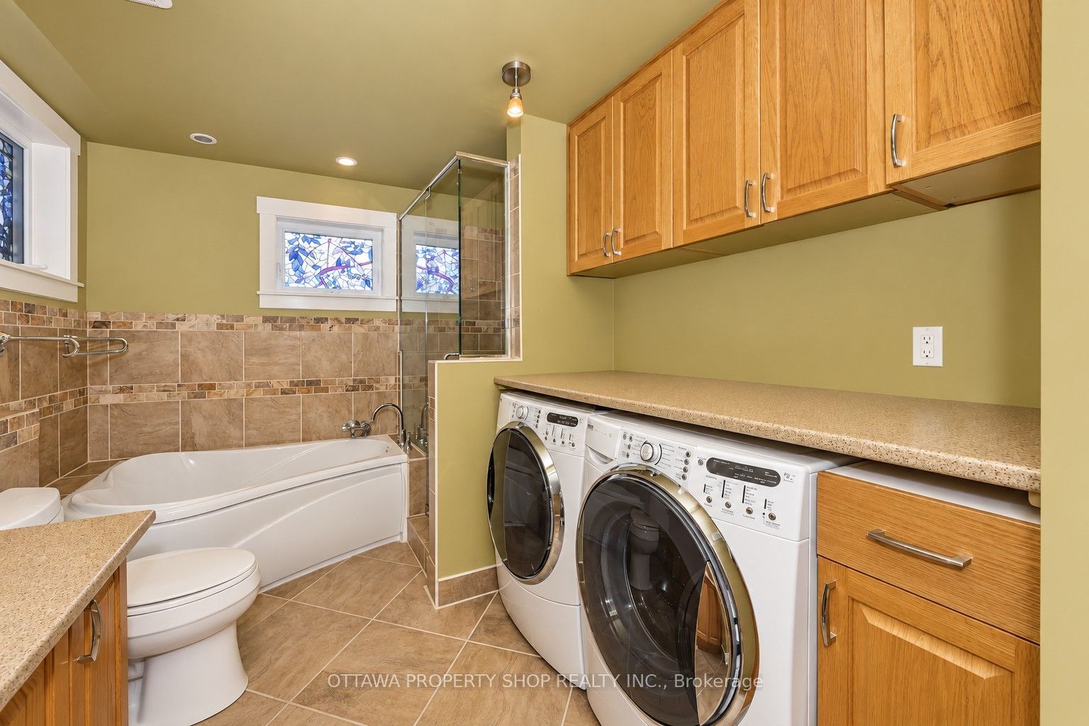 3146 Dumaurier Avenue Property Photo 19