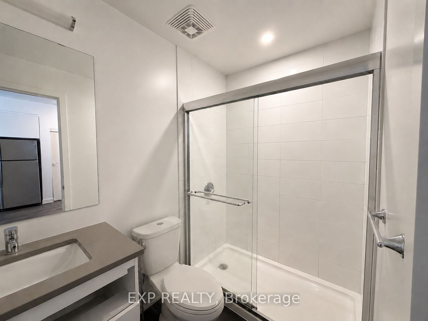 98 Richmond Road 208 Property Photo 5