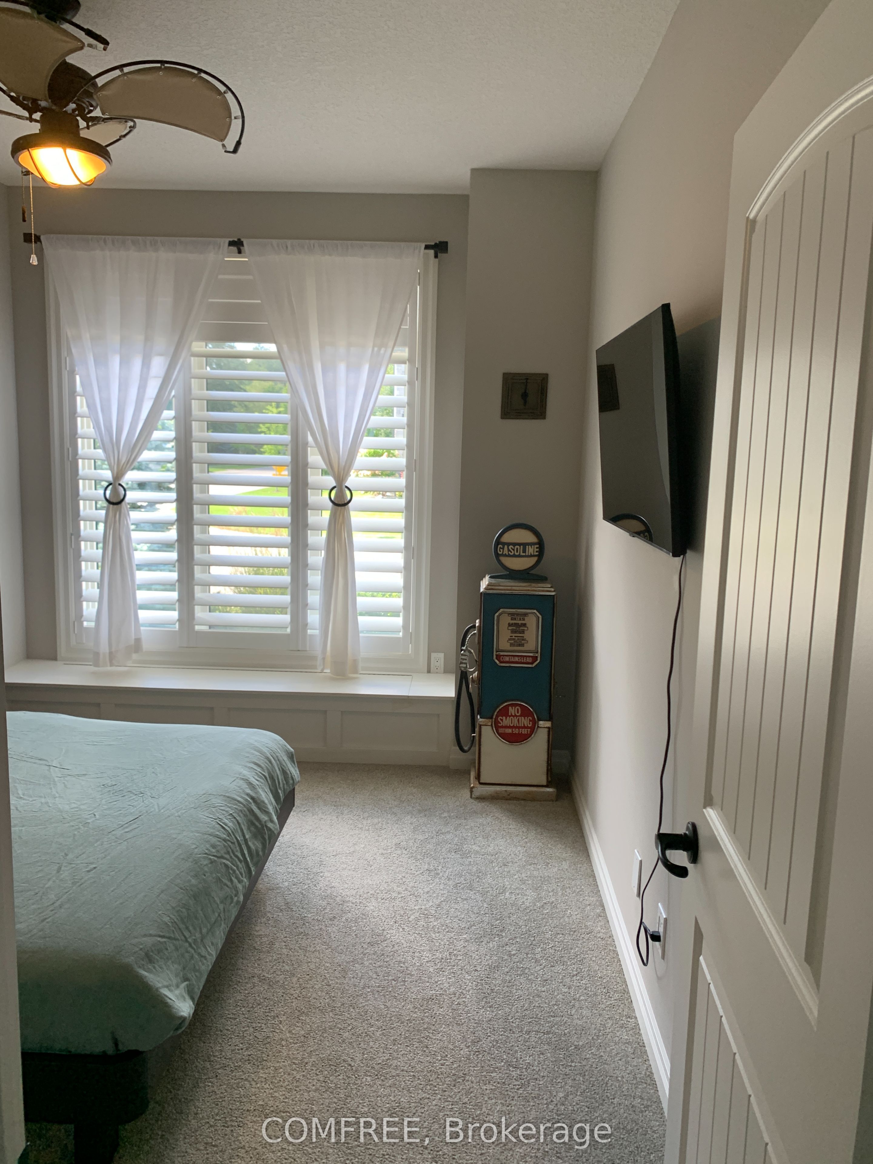 100 Parkview Drive Property Photo 27