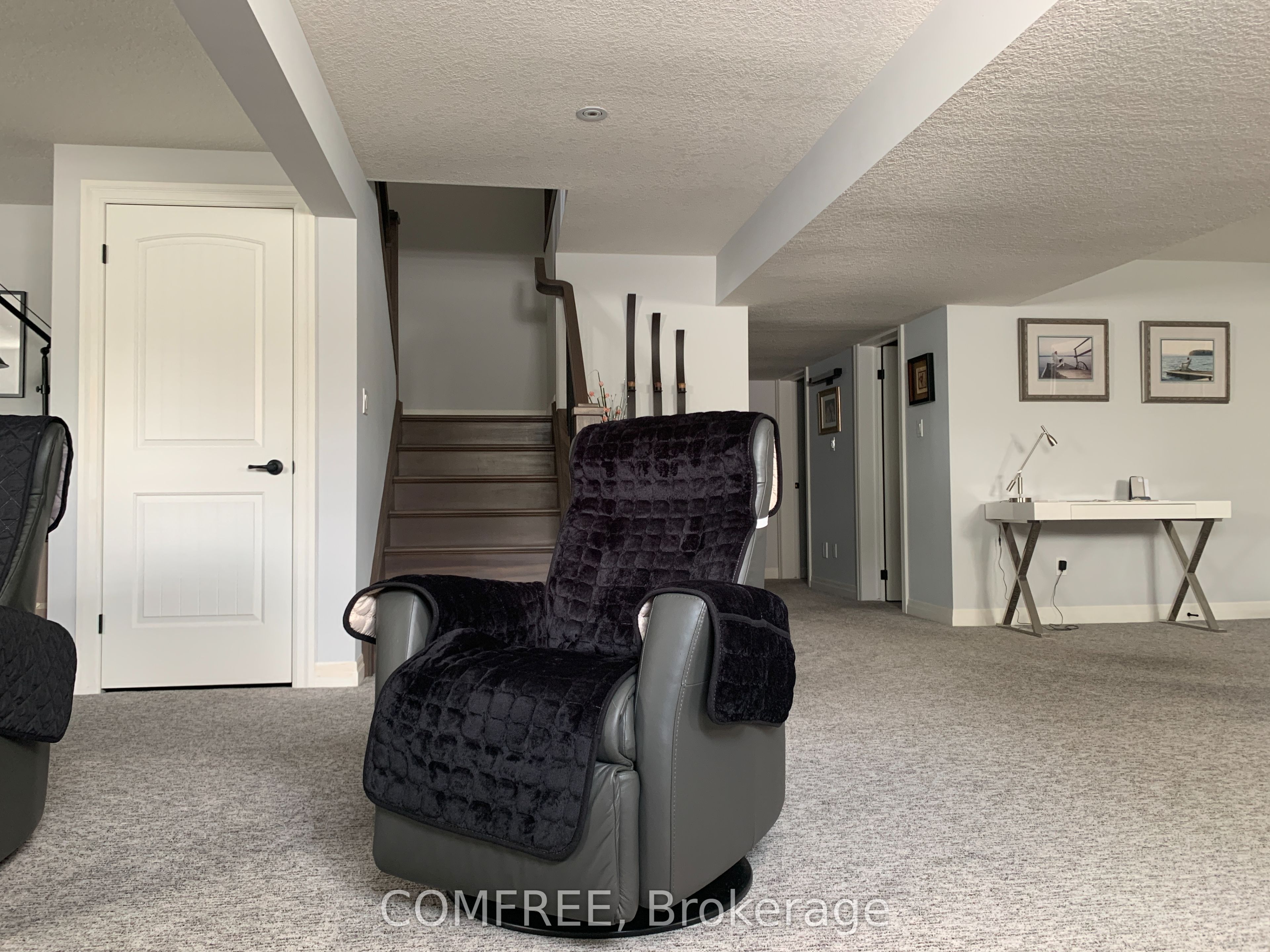 100 Parkview Drive Property Photo 33