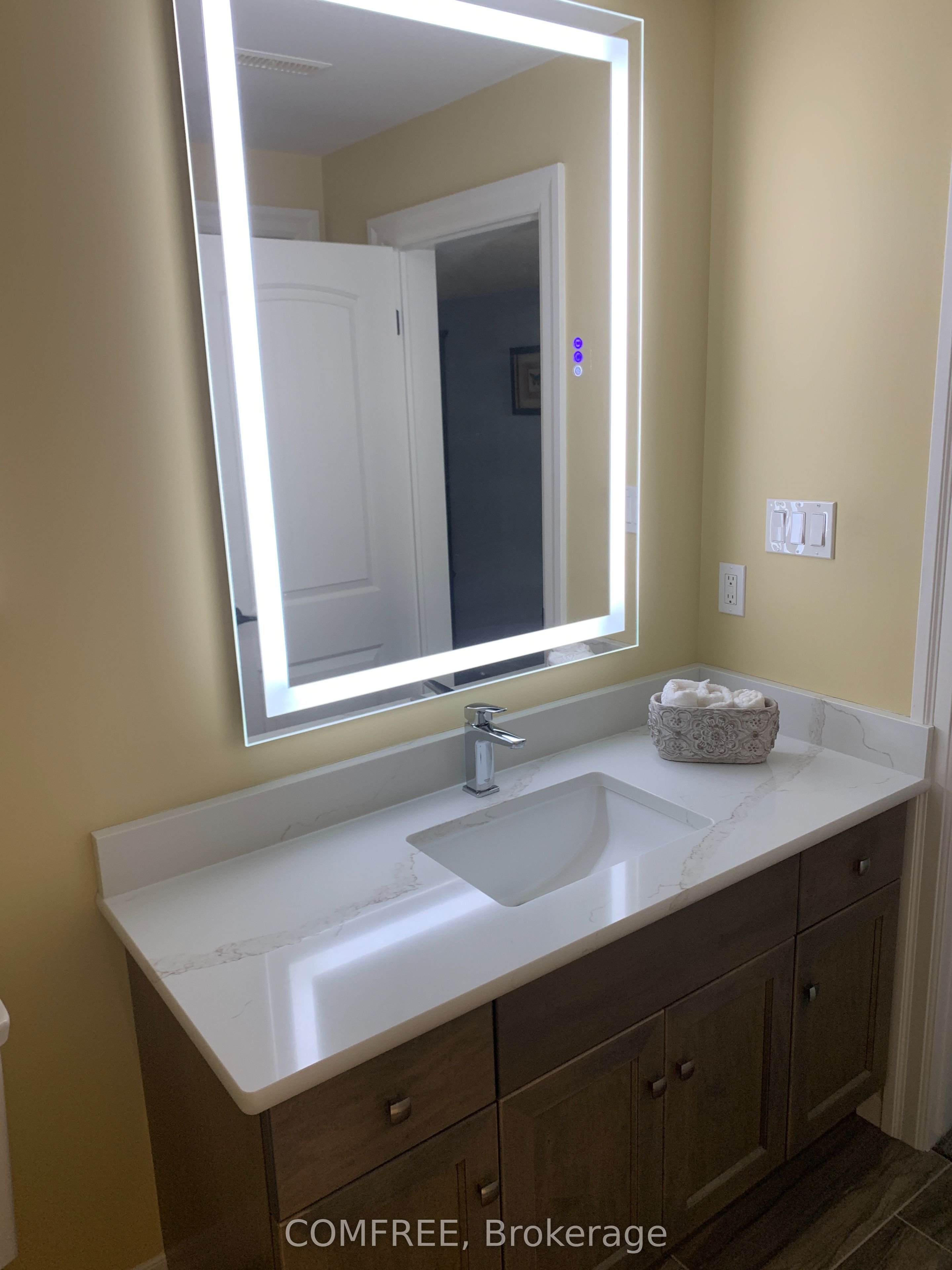 100 Parkview Drive Property Photo 35