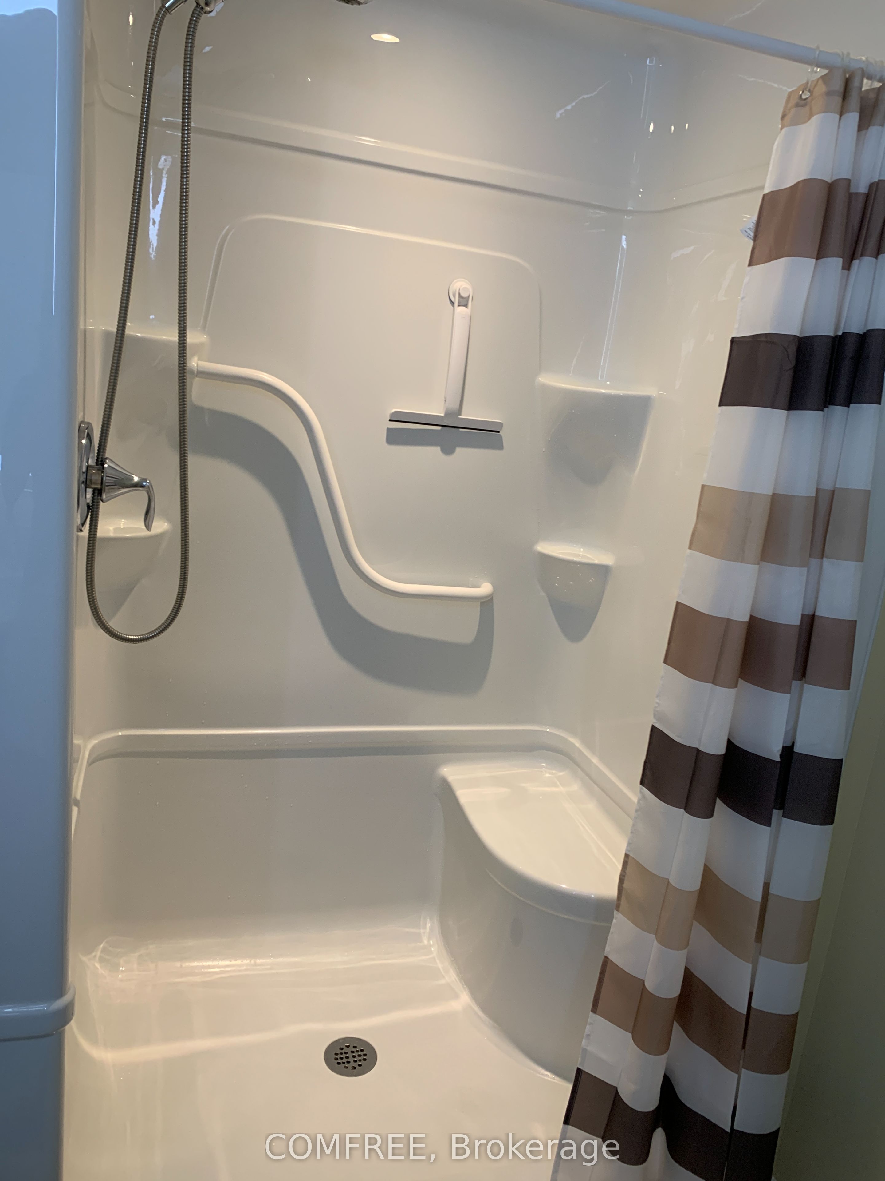 100 Parkview Drive Property Photo 36
