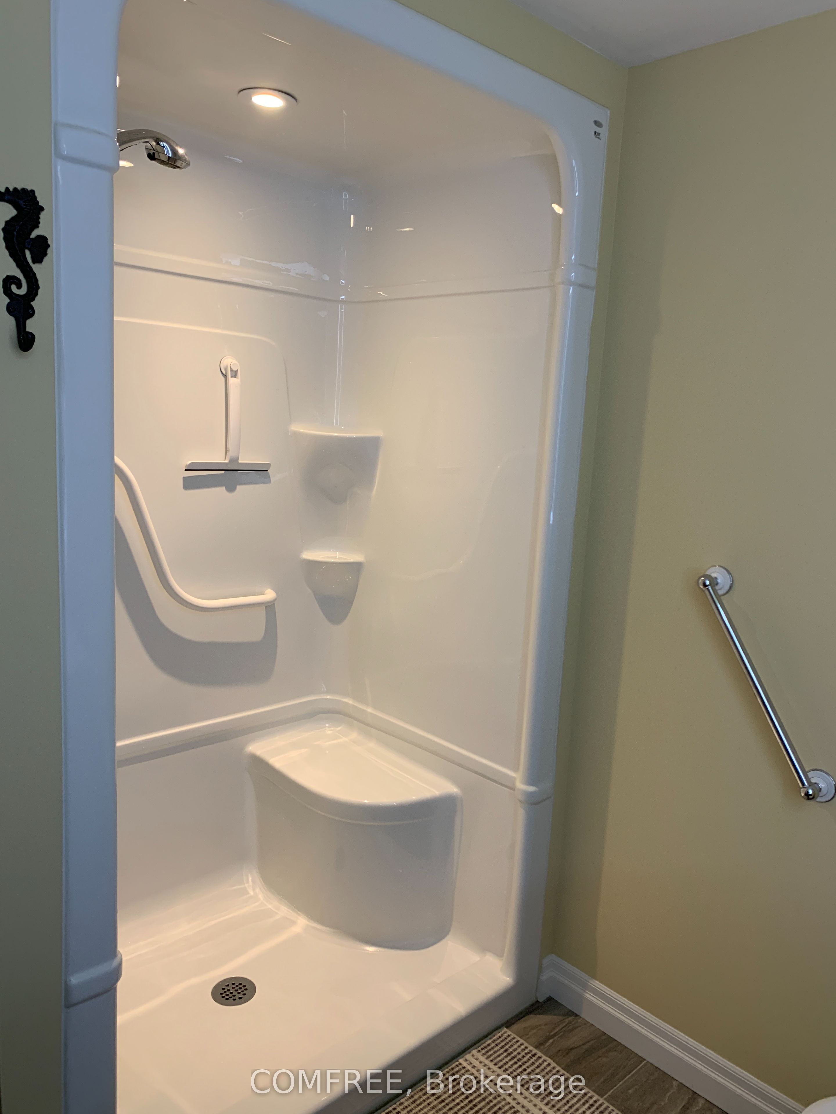 100 Parkview Drive Property Photo 37