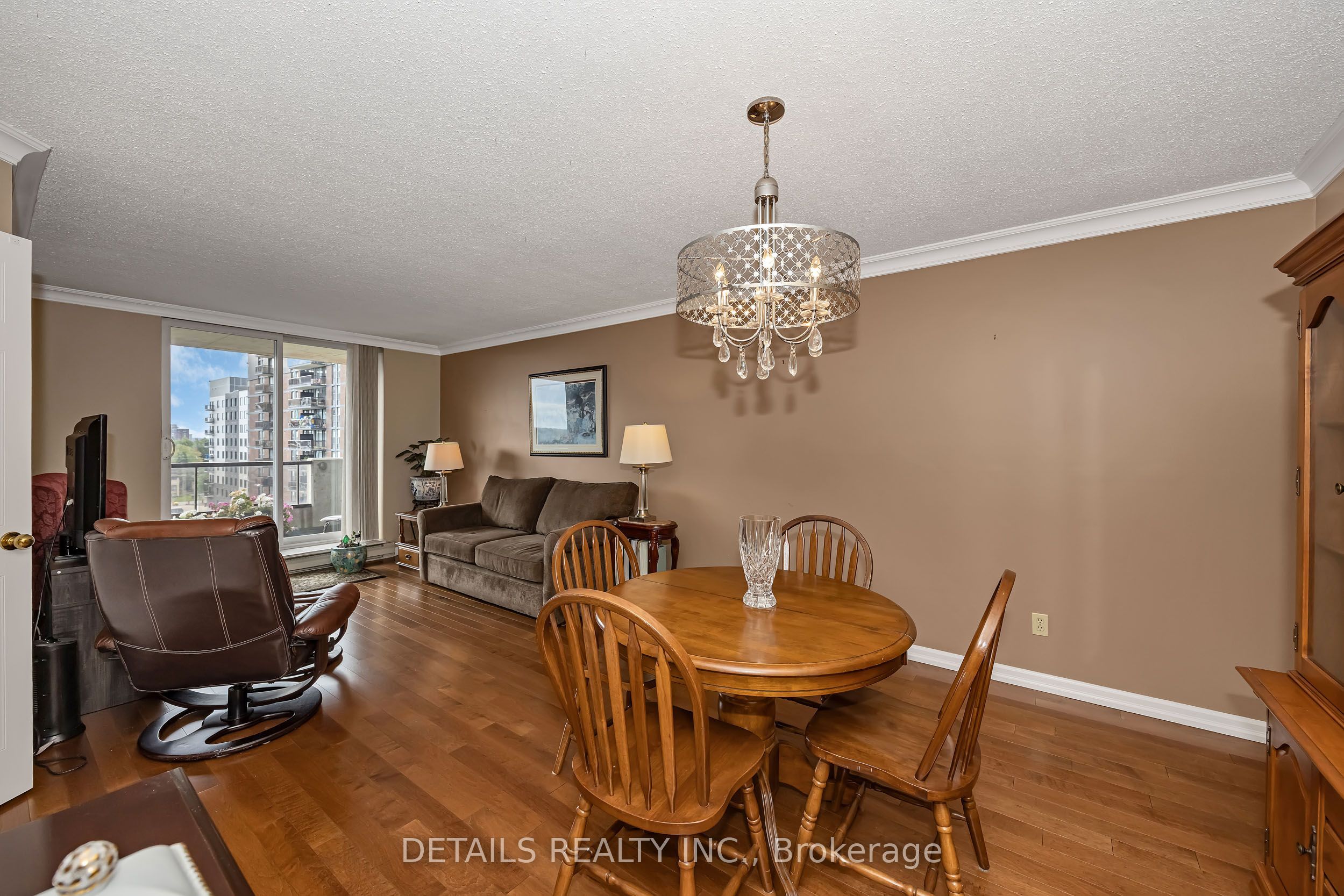 1705 Playfair Drive 908 Property Photo 6