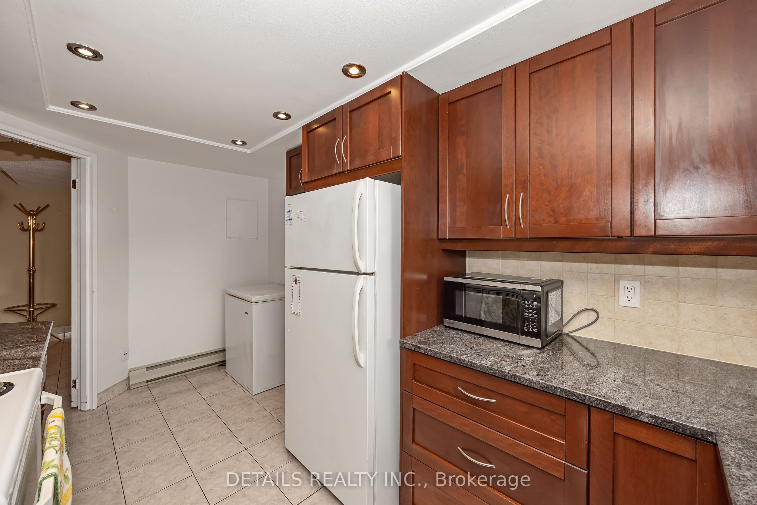 1705 Playfair Drive 908 Property Photo 12