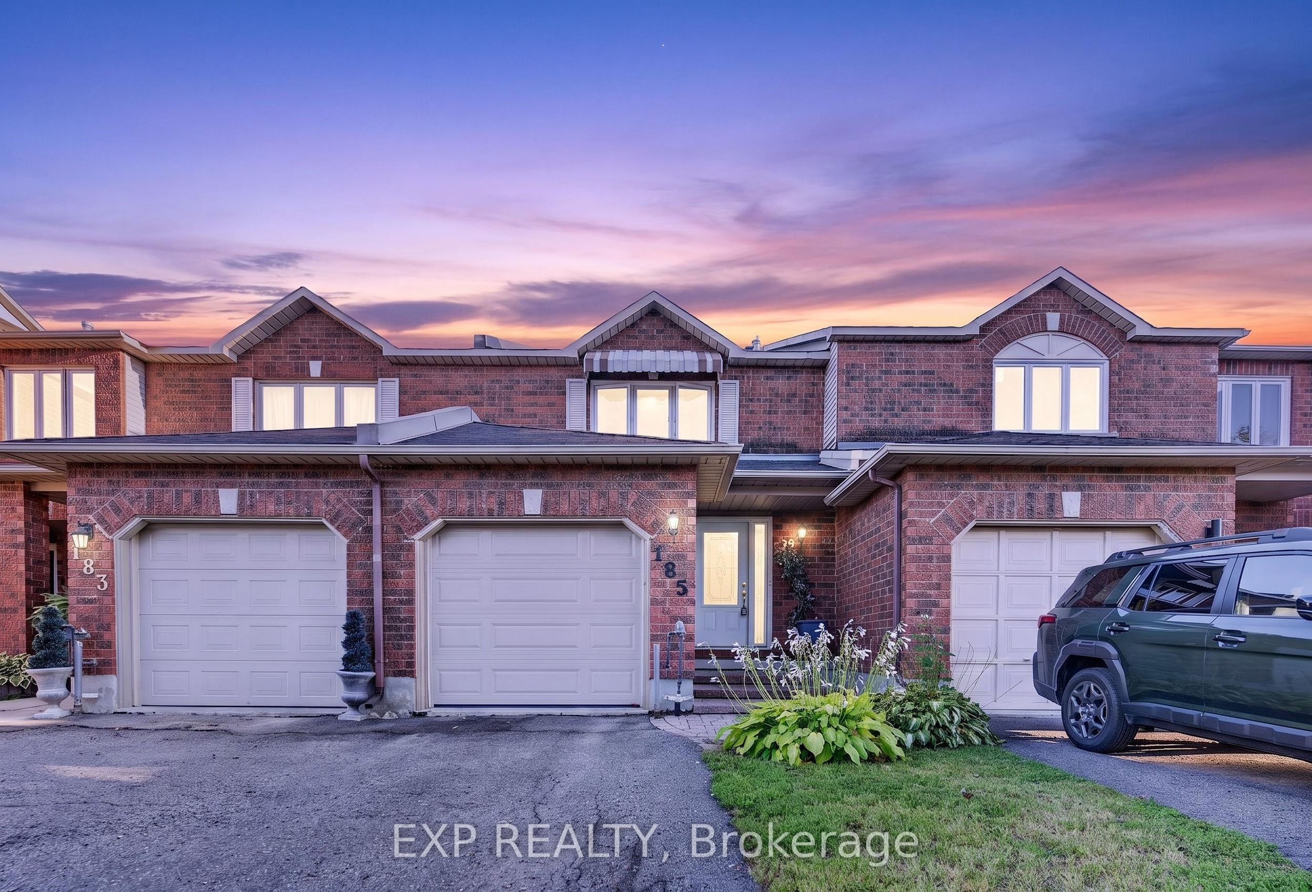 185 Hunterswood Crescent Property Photo 1