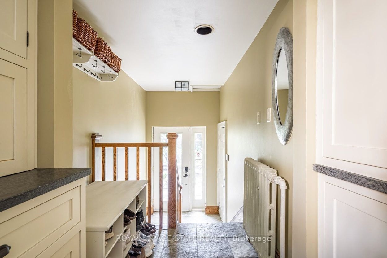 2 Oak Knoll Drive Property Photo 21
