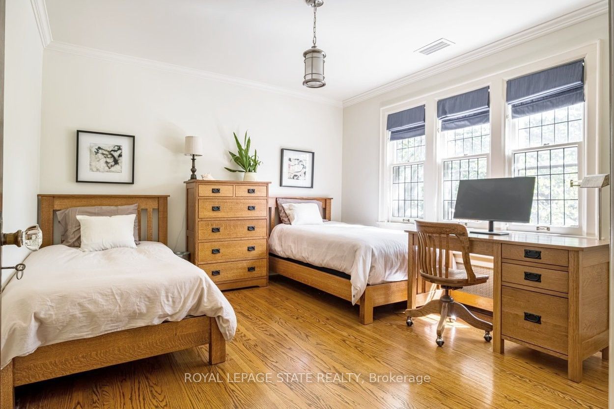 2 Oak Knoll Drive Property Photo 36