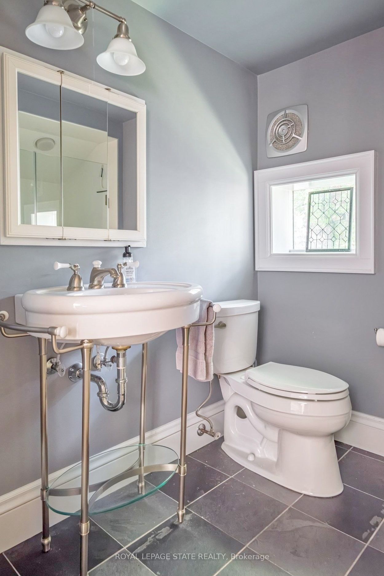2 Oak Knoll Drive Property Photo 40