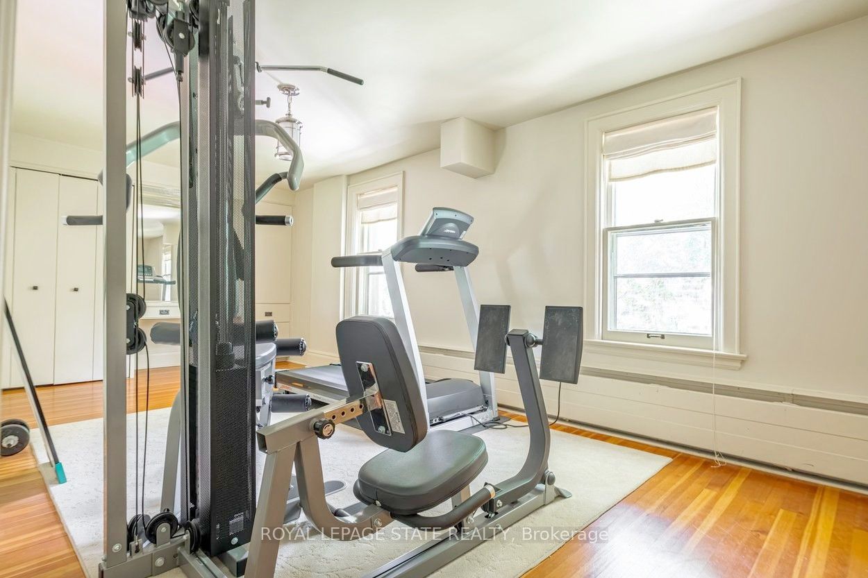 2 Oak Knoll Drive Property Photo 42