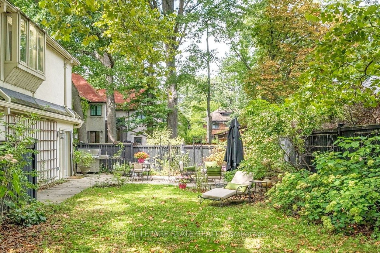 2 Oak Knoll Drive Property Photo 46