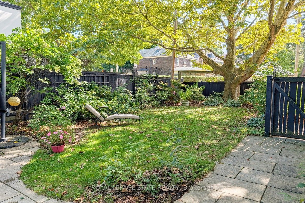 2 Oak Knoll Drive Property Photo 47