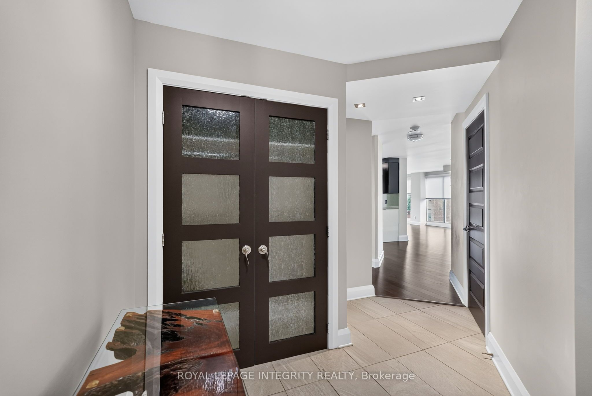 545 St Laurent Boulevard 302 Property Photo 5