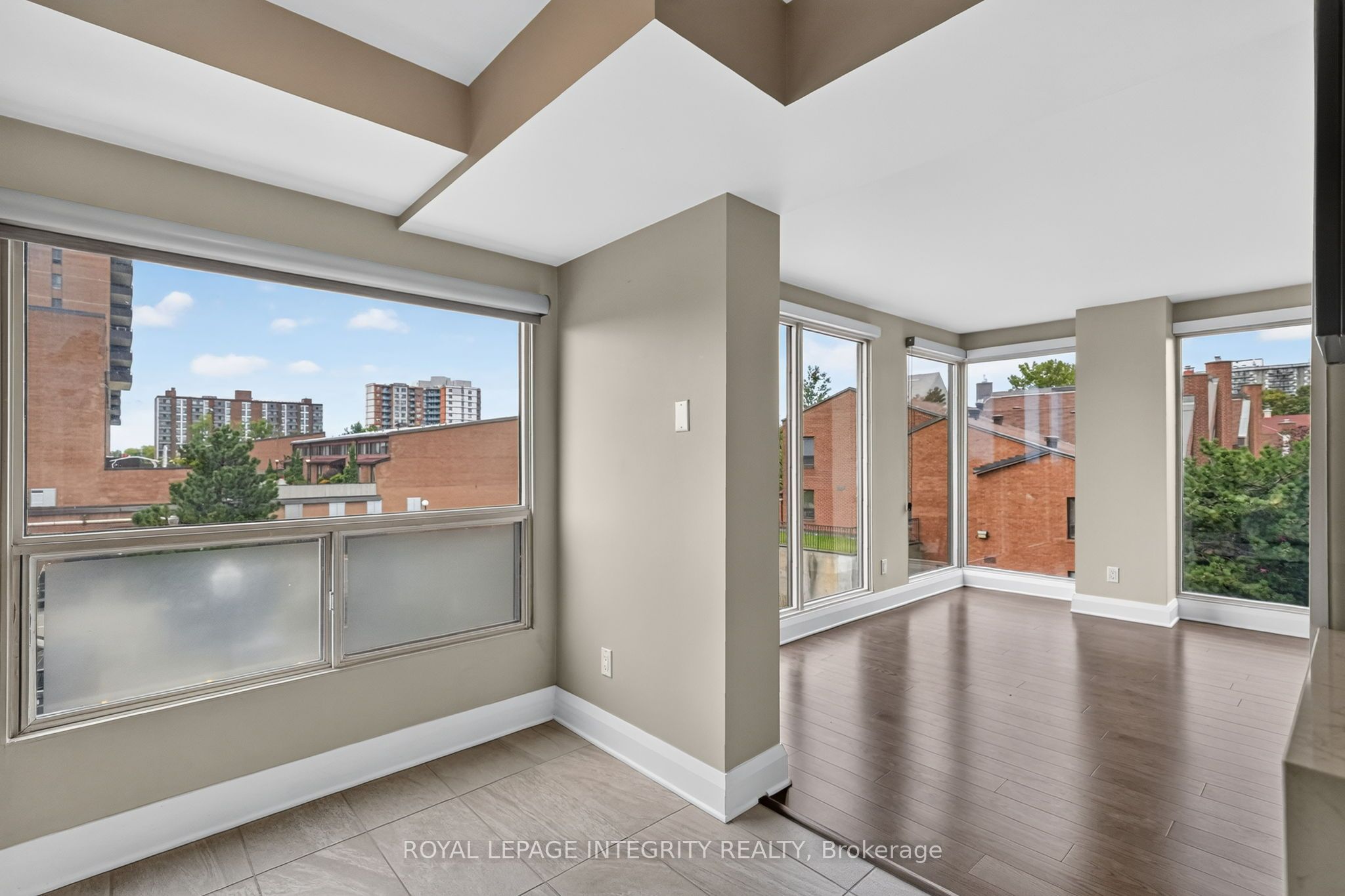545 St Laurent Boulevard 302 Property Photo 12