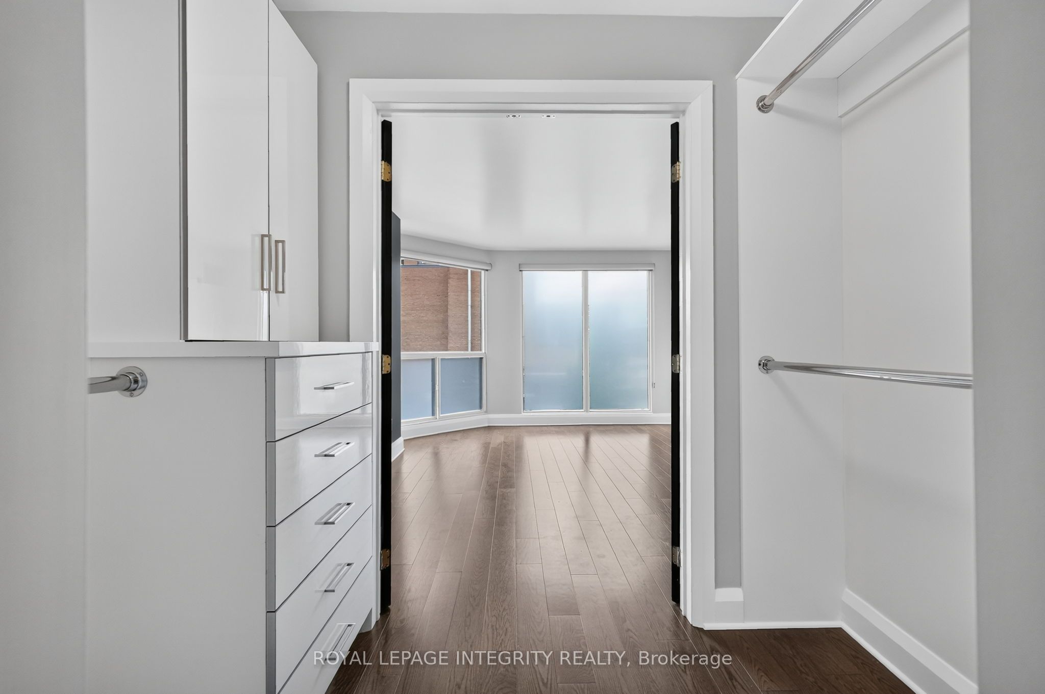 545 St Laurent Boulevard 302 Property Photo 30