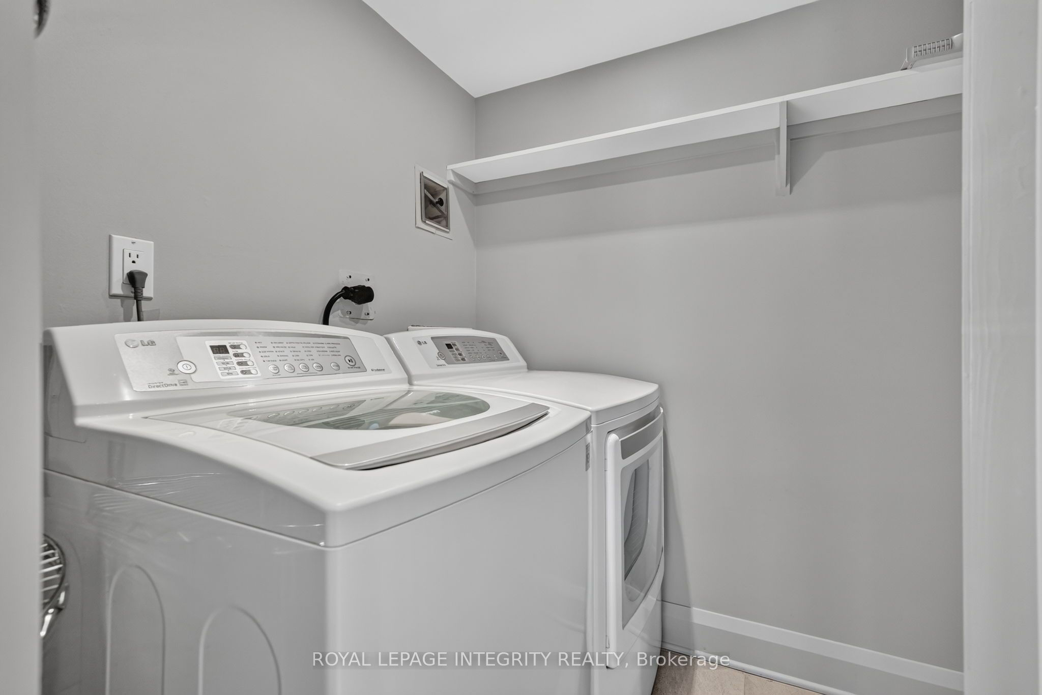 545 St Laurent Boulevard 302 Property Photo 33