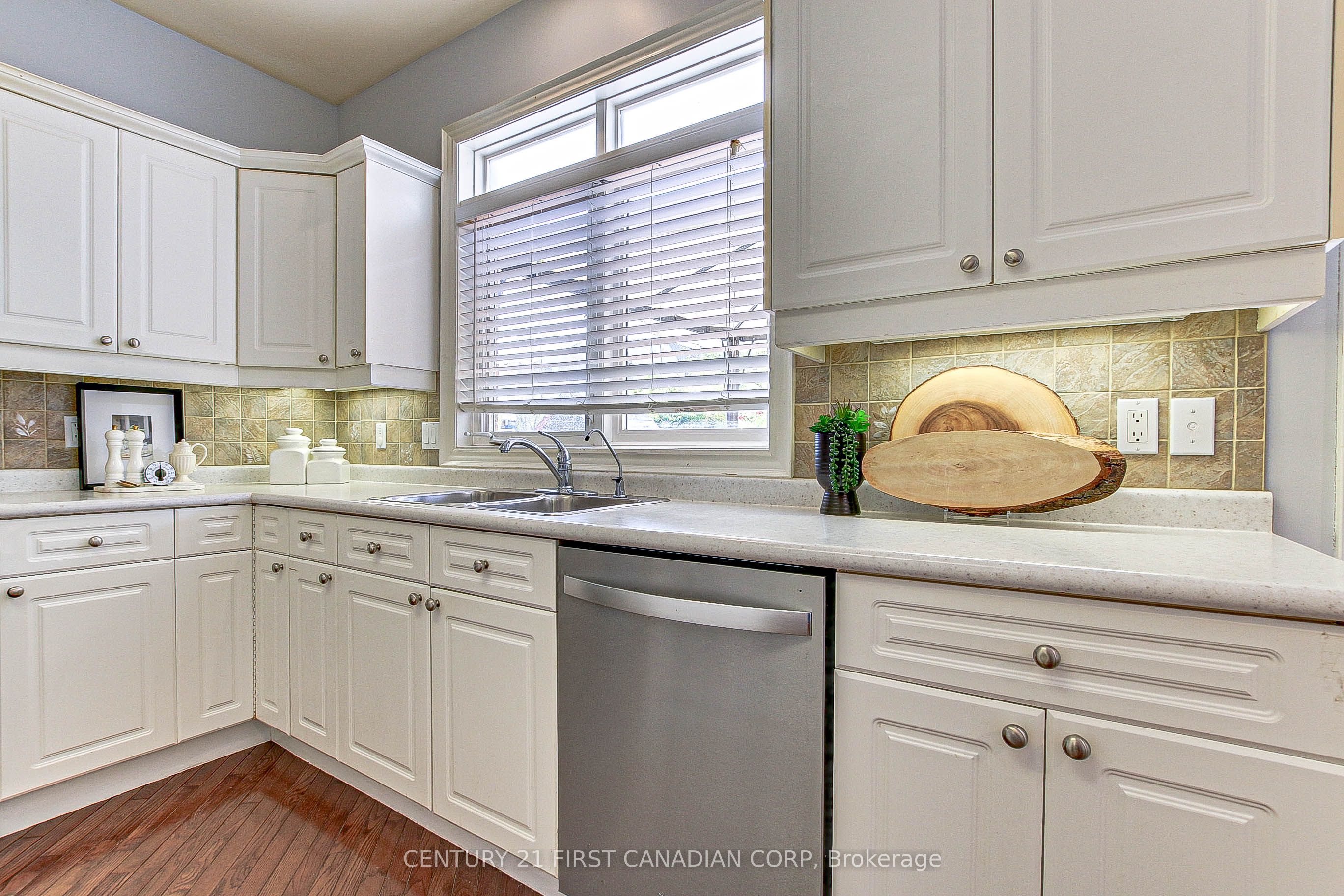 322 Chambers Place Property Photo 14