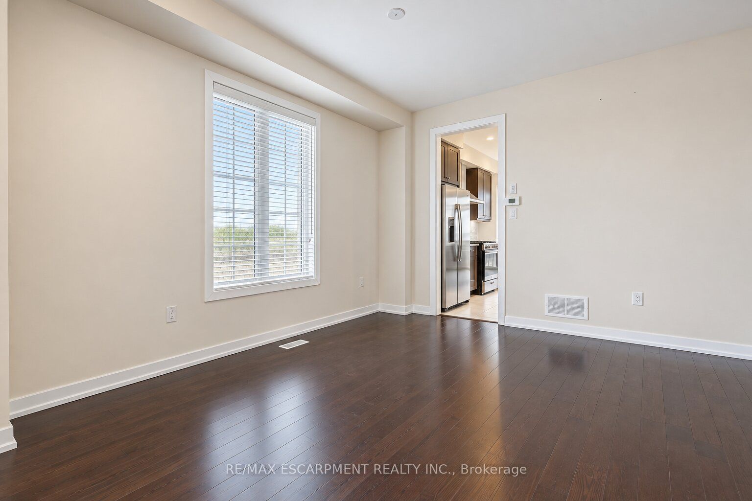 92 Longboat Run W Property Photo 7
