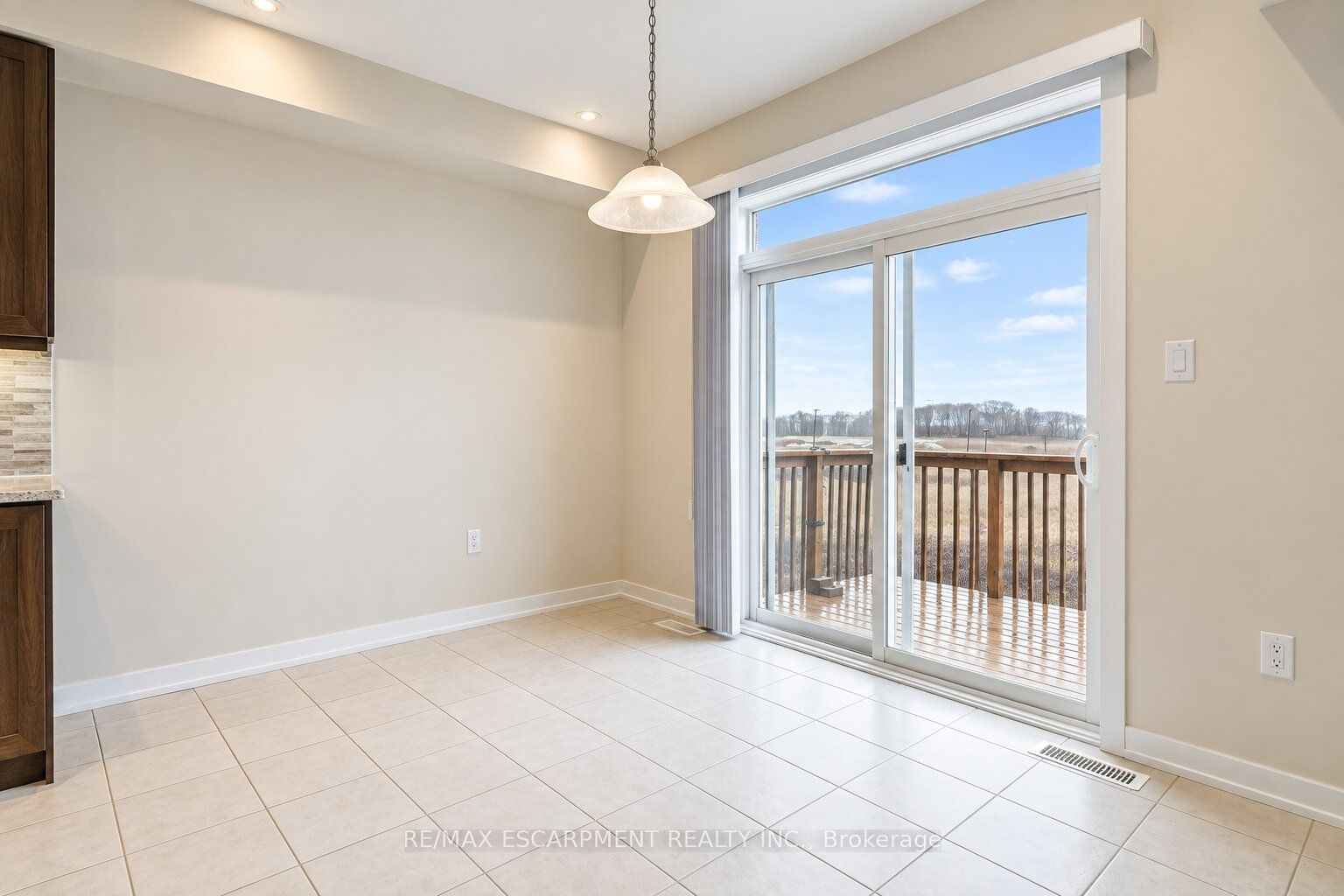 92 Longboat Run W Property Photo 15