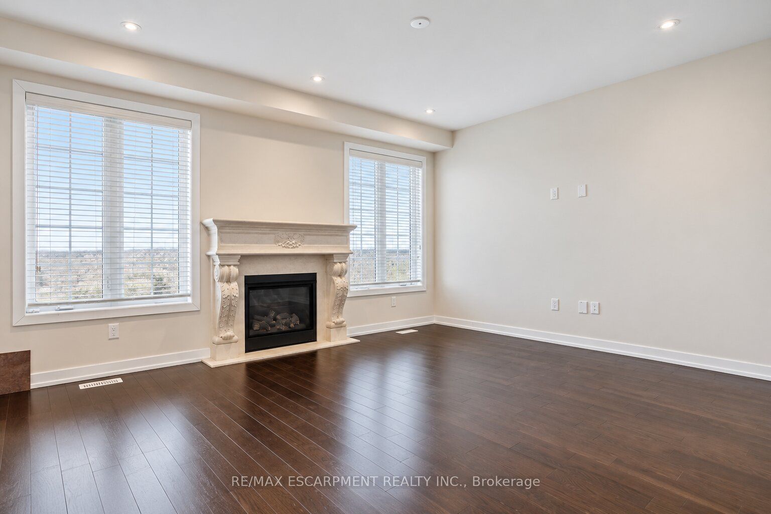 92 Longboat Run W Property Photo 22