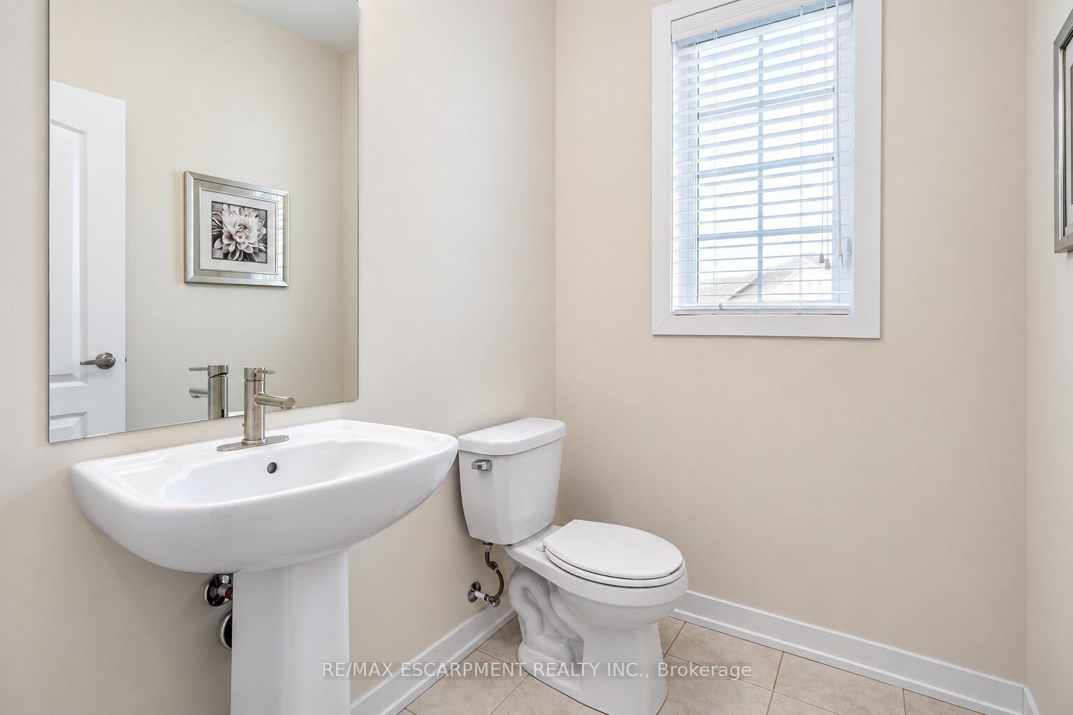 92 Longboat Run W Property Photo 24