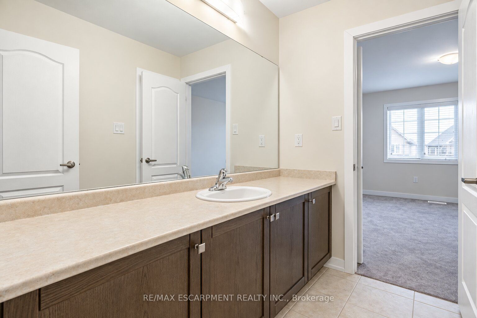 92 Longboat Run W Property Photo 36