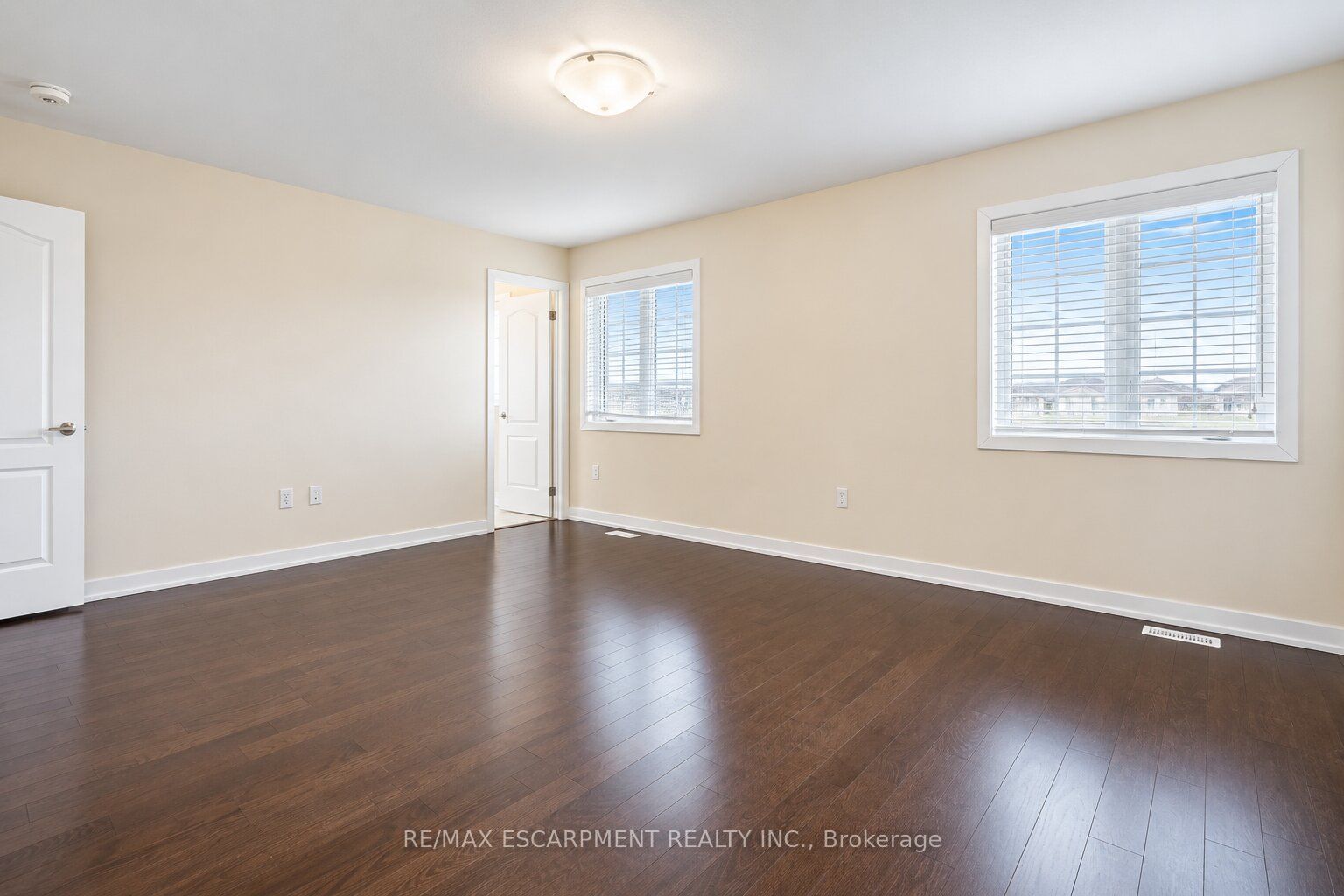 92 Longboat Run W Property Photo 42