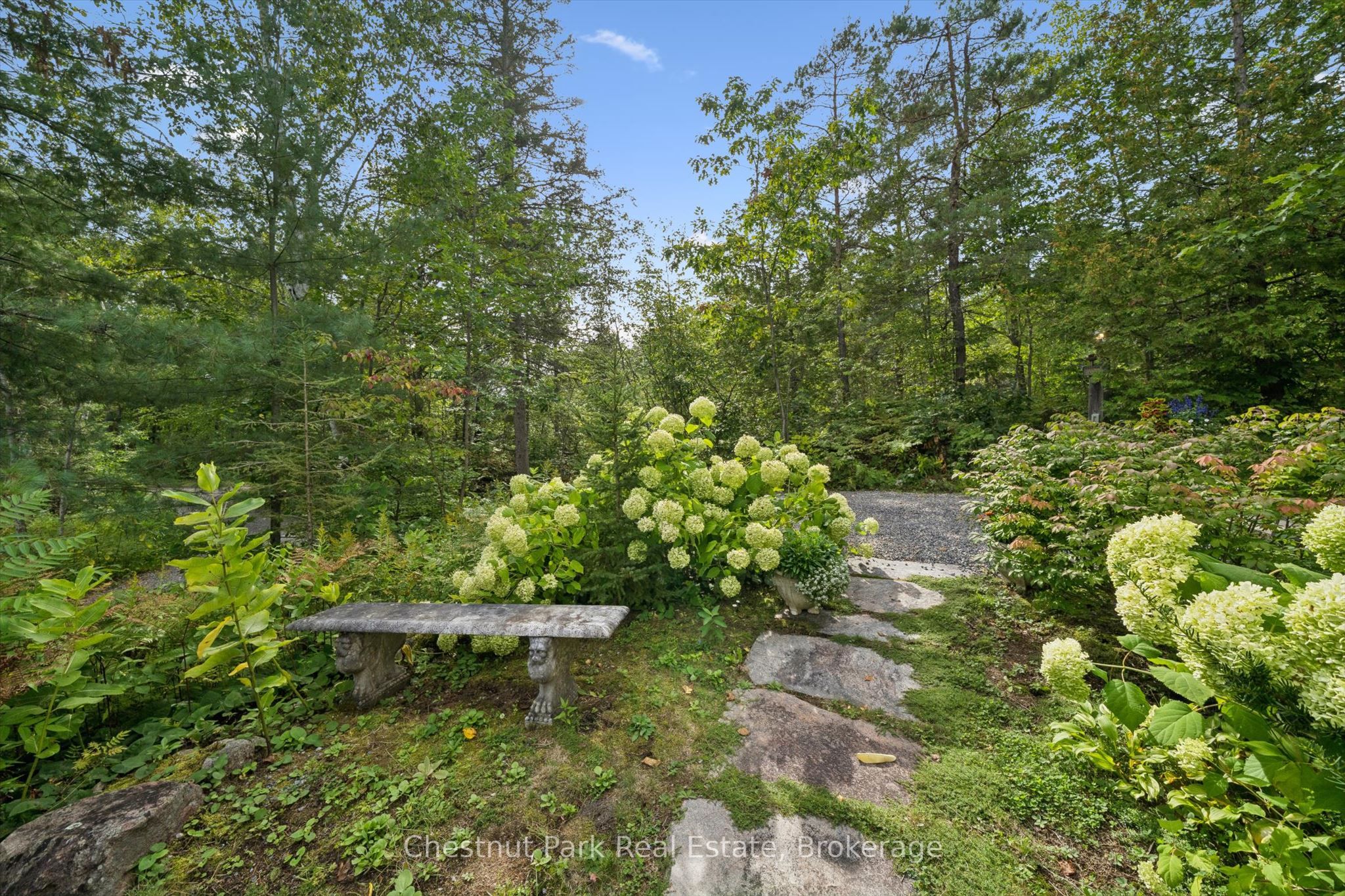 2215 Miriam Drive Property Photo 47