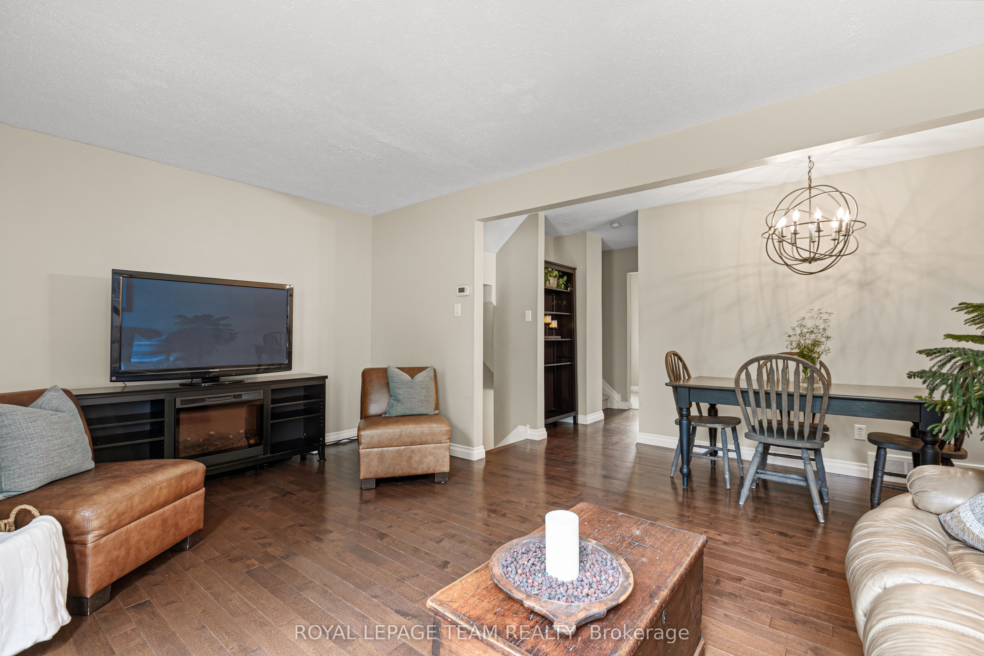 82 Mcclintock Way 68 Property Photo 15
