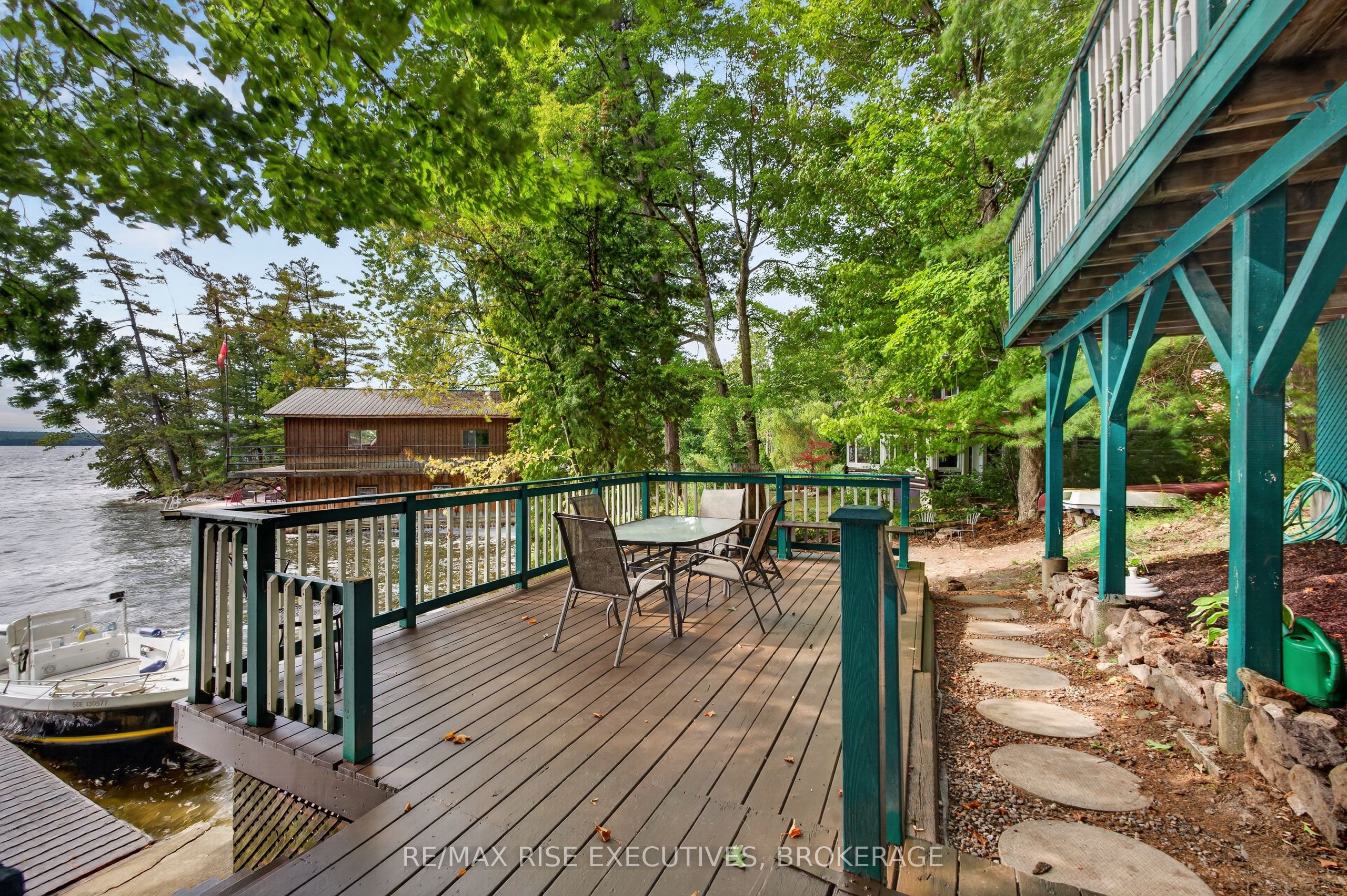 638 Derbyshire Point Lane Property Photo 28