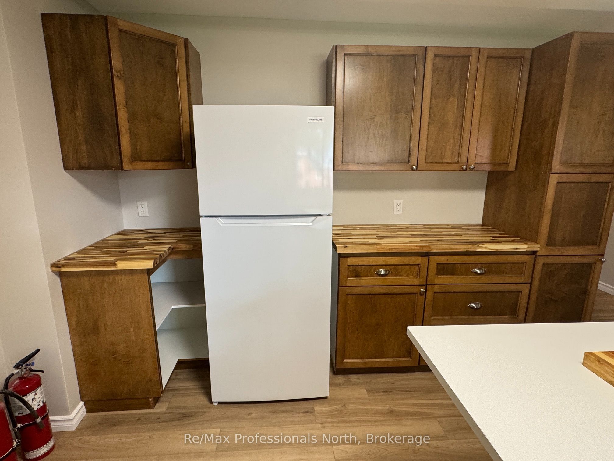 141 Hotchkiss Street Property Photo 5