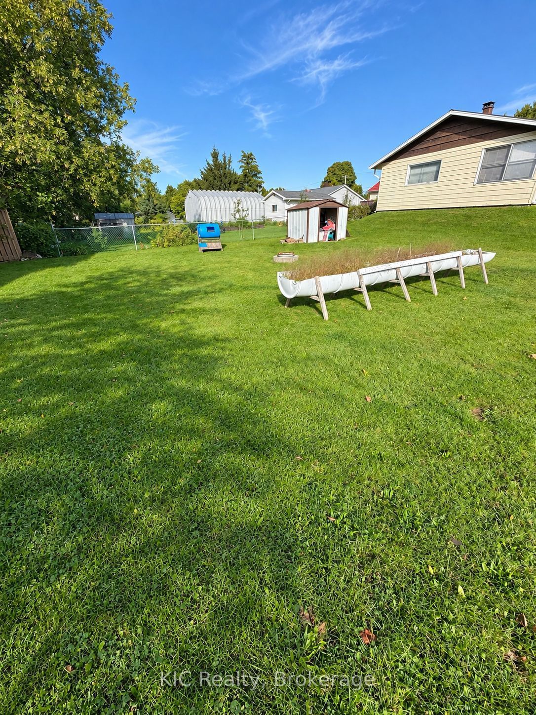 98 George Street E Property Photo 18