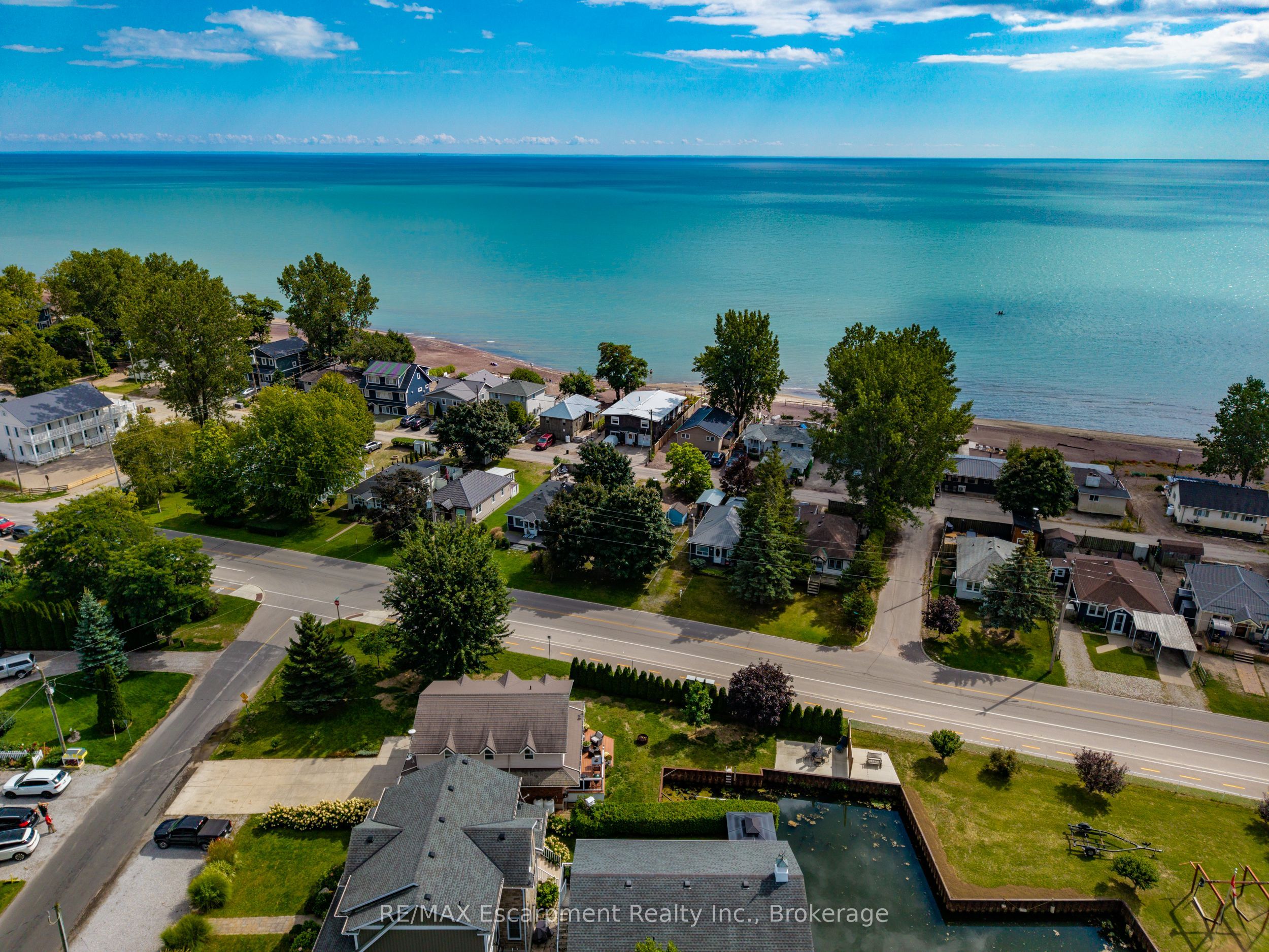 116 Erie Boulevard Property Photo 1