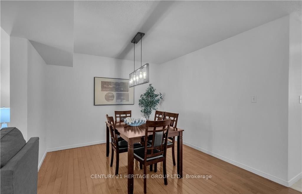 52 Harris Avenue D Property Photo 11