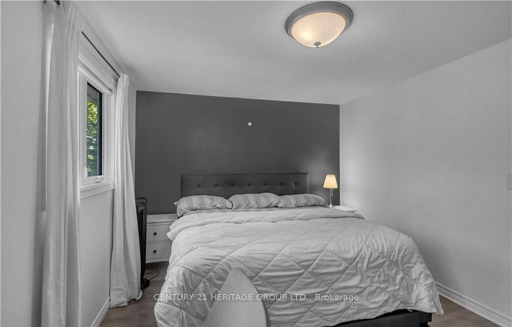 52 Harris Avenue D Property Photo 21