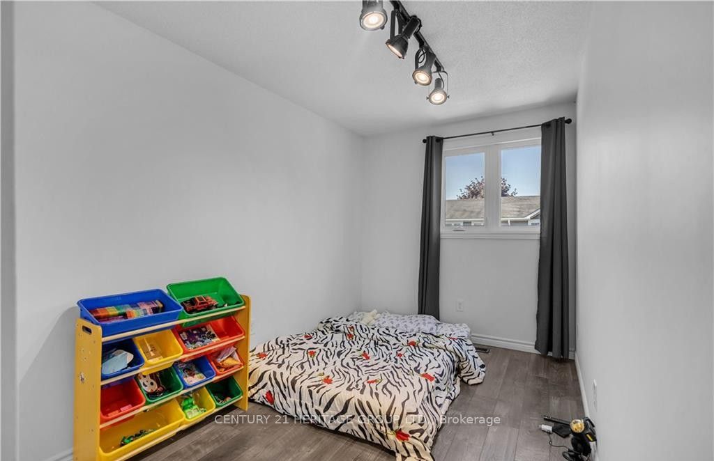 52 Harris Avenue D Property Photo 25