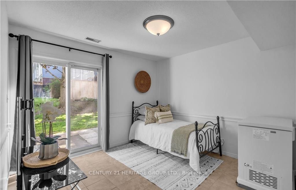 52 Harris Avenue D Property Photo 29