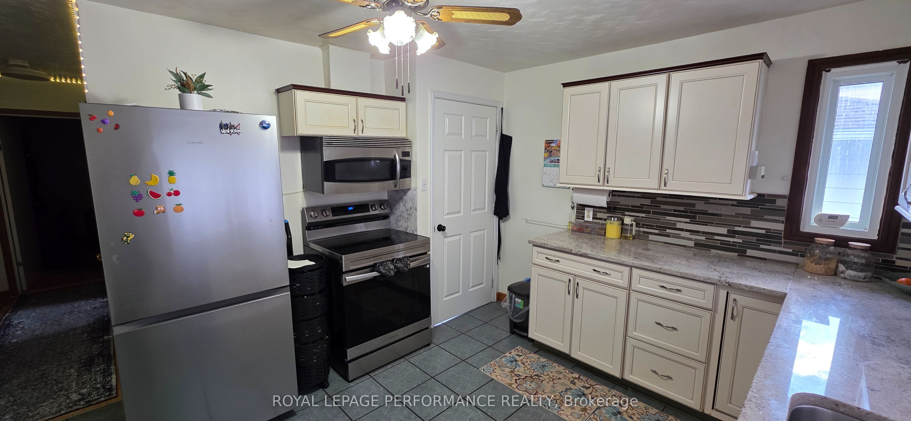 641 Burton Avenue Property Photo 5