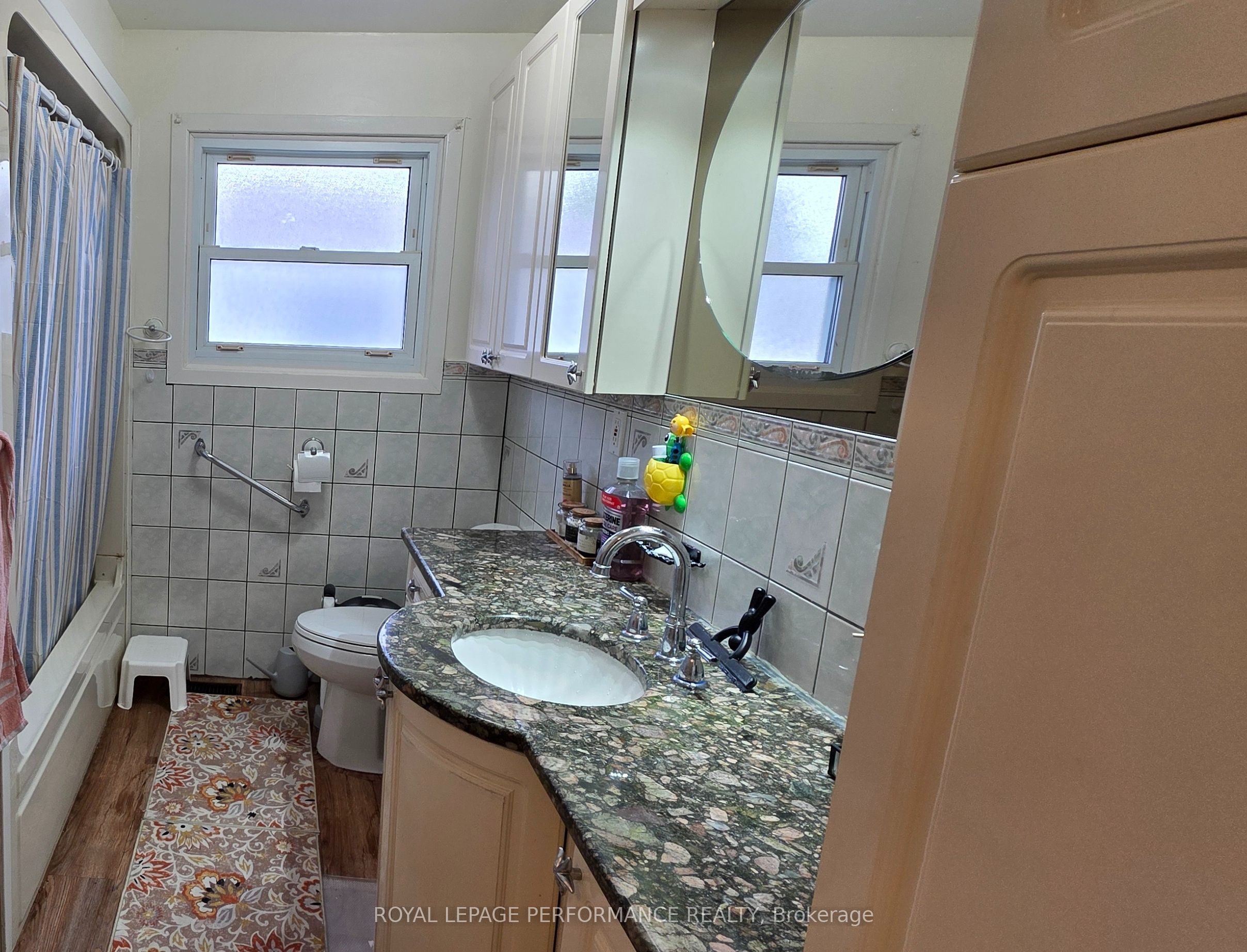 641 Burton Avenue Property Photo 9