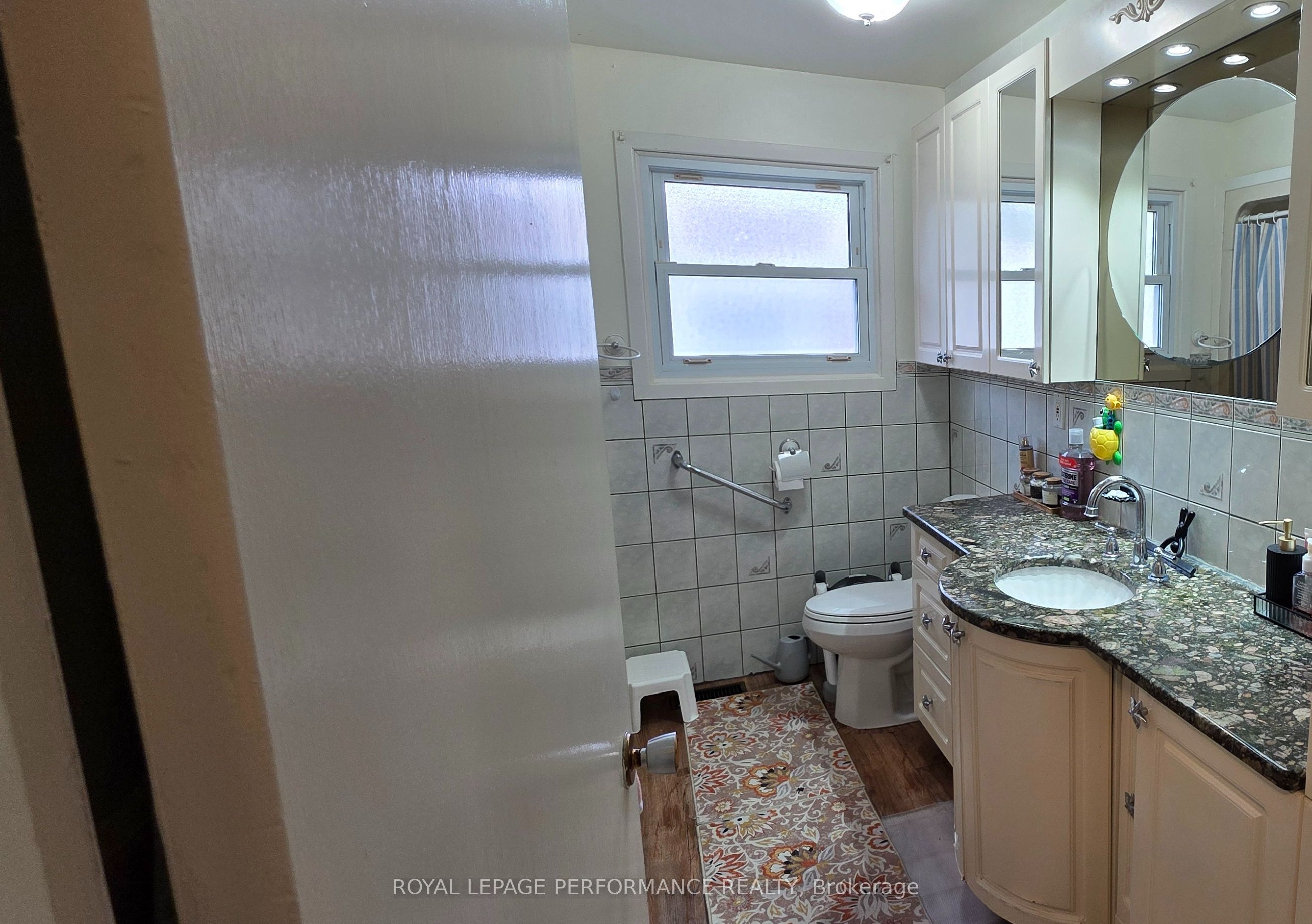 641 Burton Avenue Property Photo 26