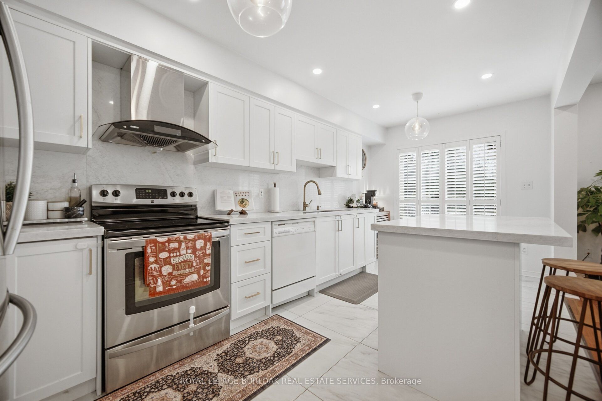 842 Upper Kenilworth Avenue Property Photo 8