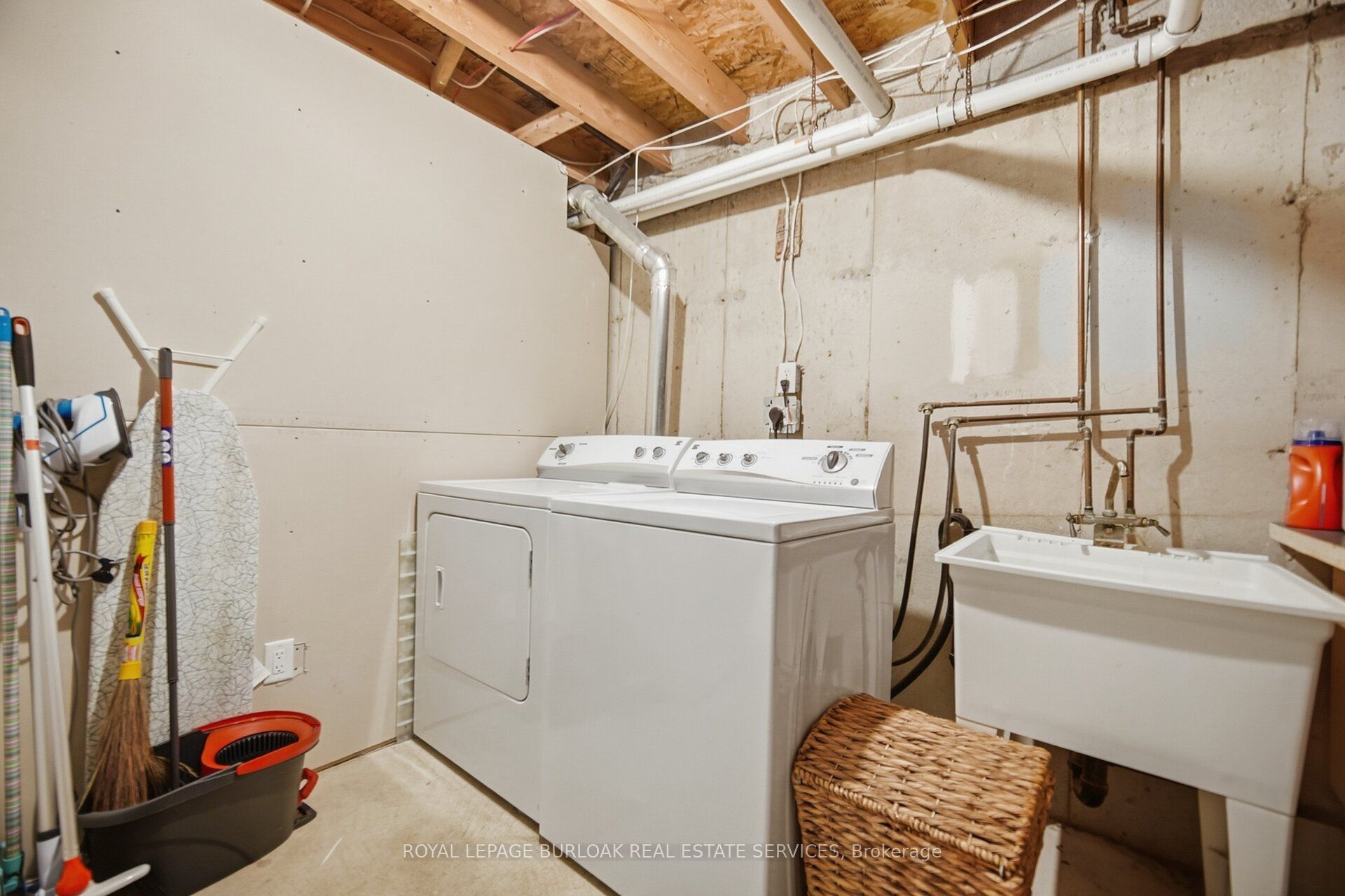 842 Upper Kenilworth Avenue Property Photo 40